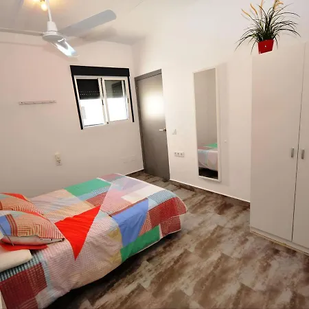 Chalet Piscina Compartida Solo Familia Parejas Xxv Holiday home