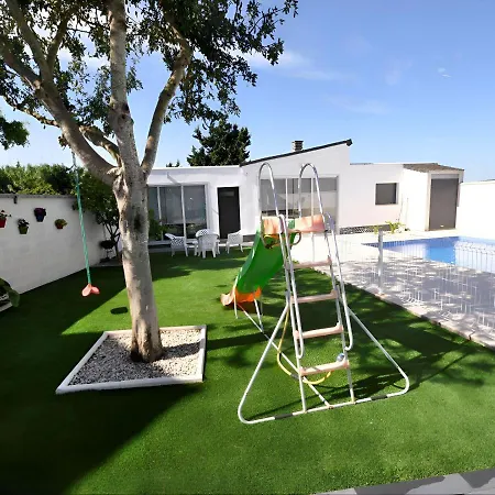 Chalet Piscina Compartida Solo Familia Parejas Xxv